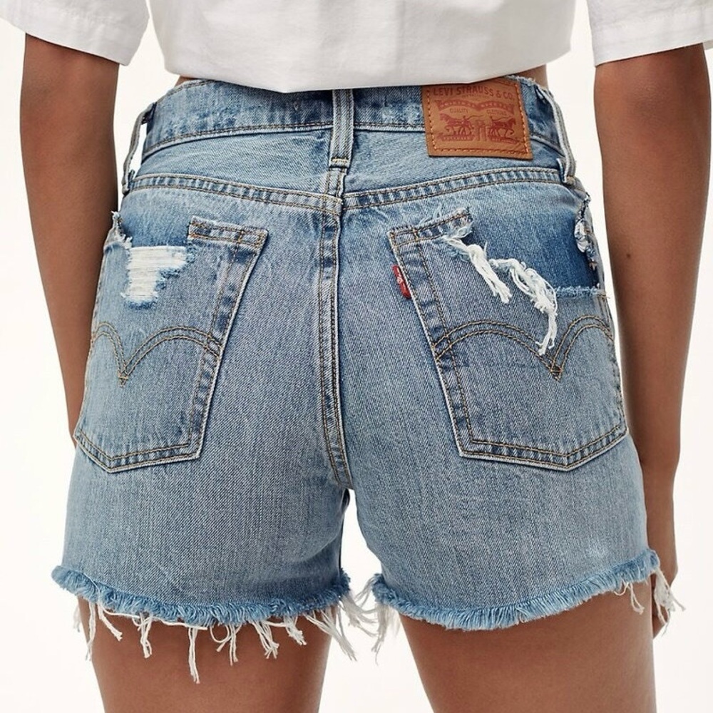 Levi's wedgie shorts - Picture 2 of 5